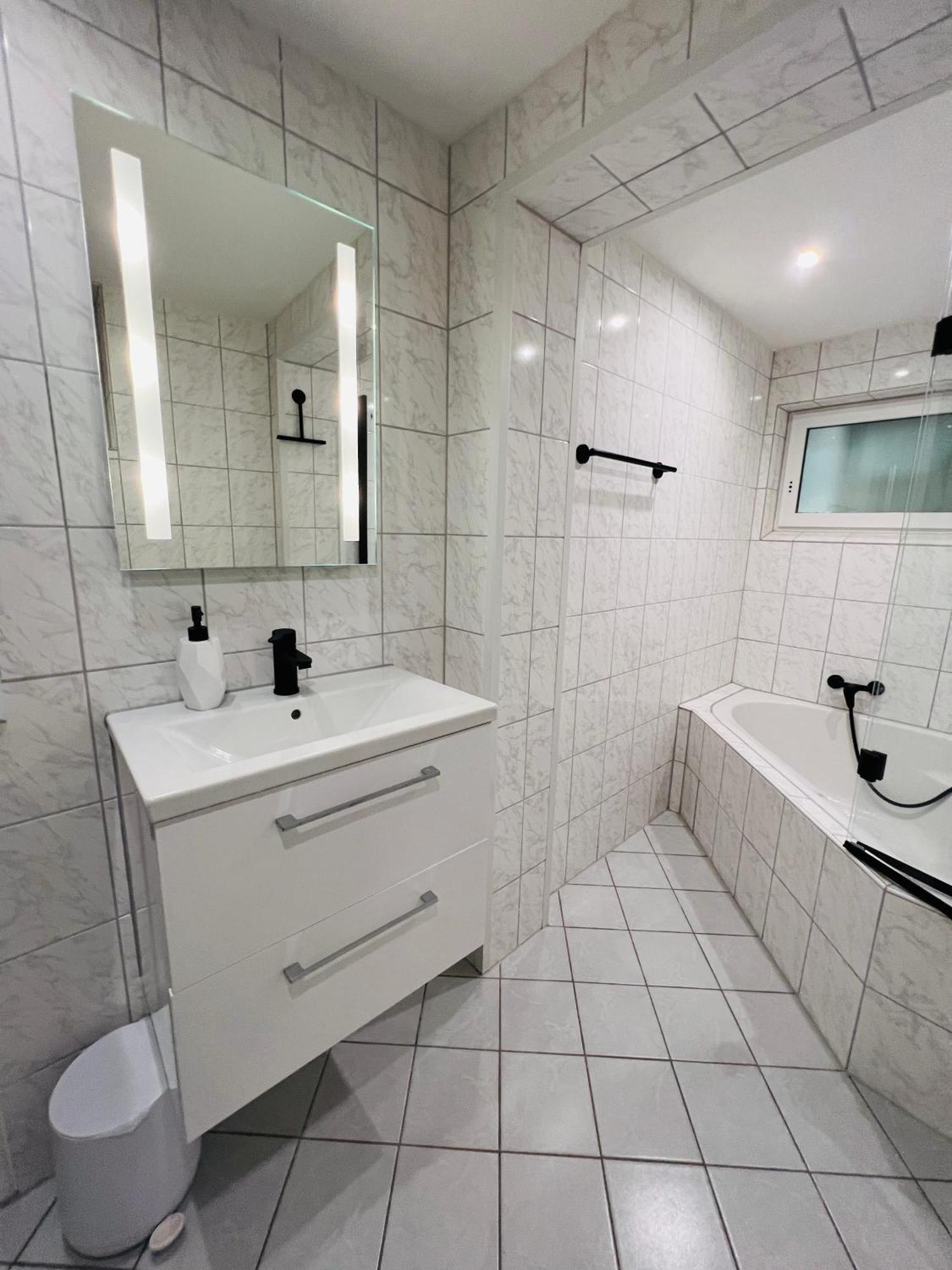 Souterrain 2 Zimmer Wohnung Freiburg Seepark 외부 사진